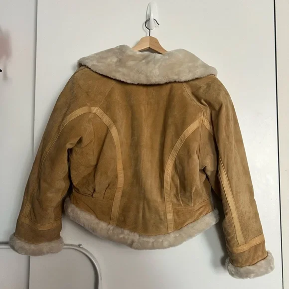 Wilson Adventure Bound Women's Shearling Jacket in Tan and Cream Large - Picture 2 of 3